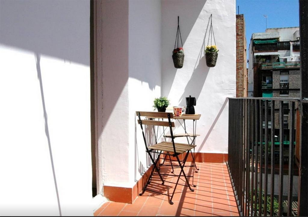 Bcn4Days 24/7 Apartments Оспиталет де Лобрегат Екстериор снимка